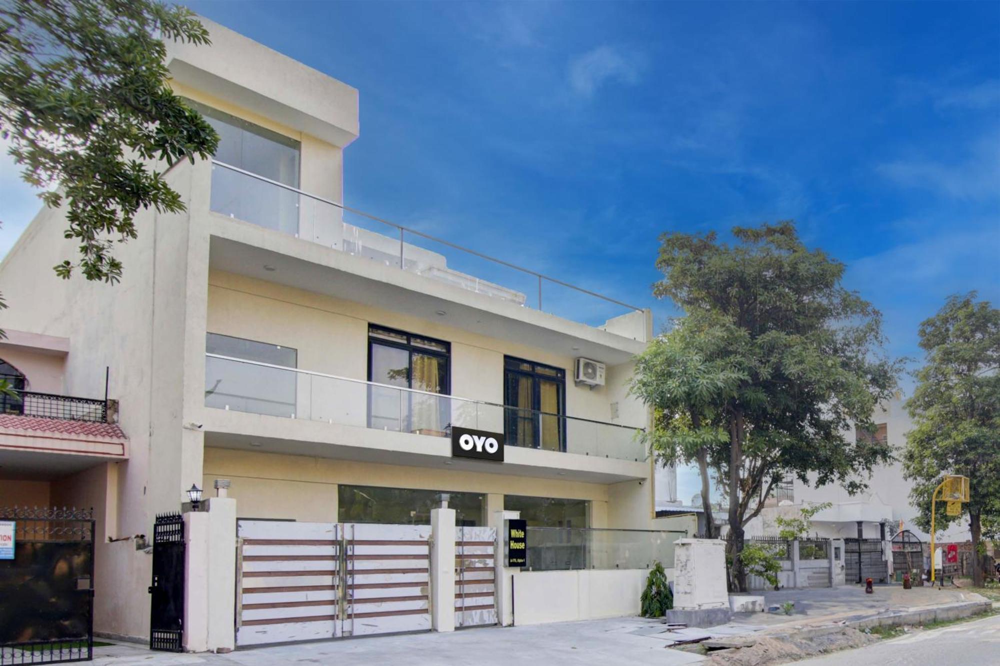 Hotel Oyo White House Noida Exterior foto